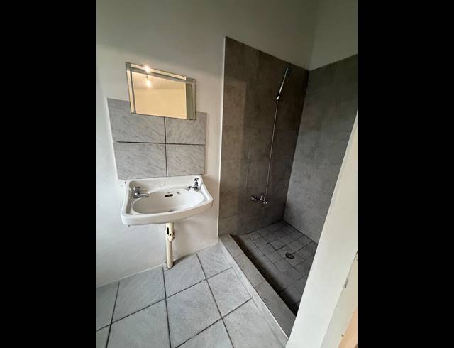 1 BEDROOM DETACHED TO LET IN CLAYFIELD